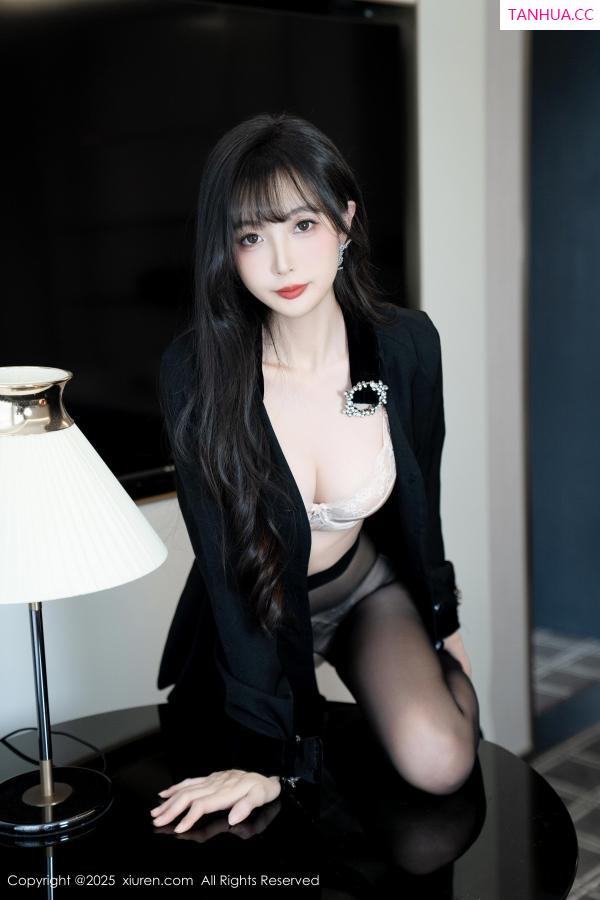   [XiuRen]高清写真图 2025.02.21 No.9918 樱桃小阑子 黑丝美腿第60张图片
